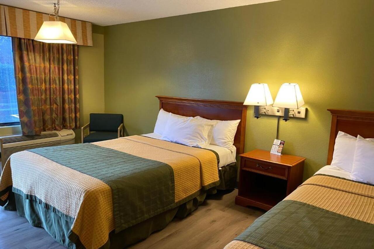 Cabarrus Inn Конкорд Екстериор снимка