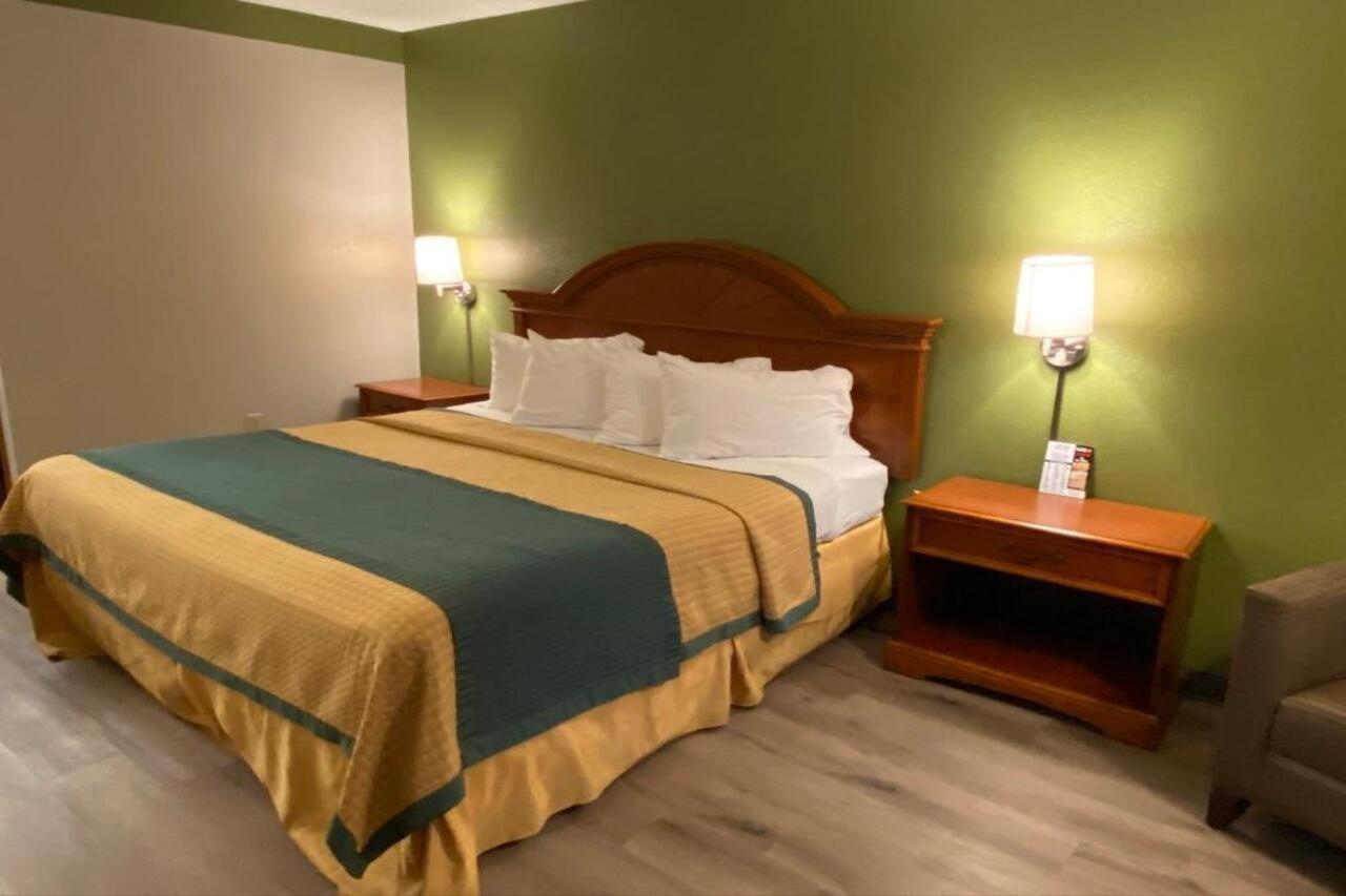 Cabarrus Inn Конкорд Екстериор снимка